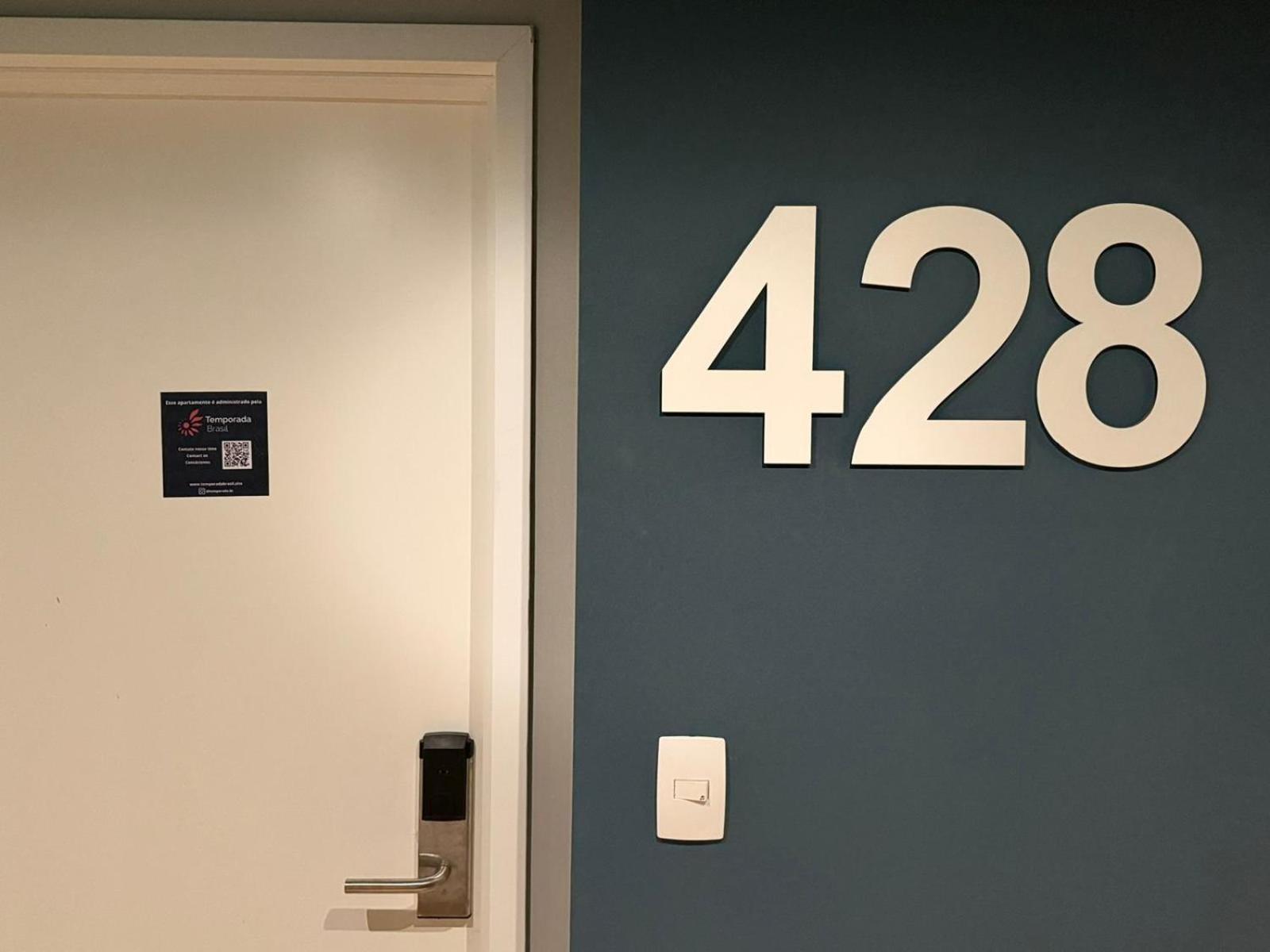 Flat 428 No Centro De A 700m Da *